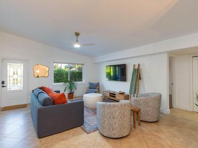 327 Dartmouth Drive Drive, Lake Worth Beach, FL 33460