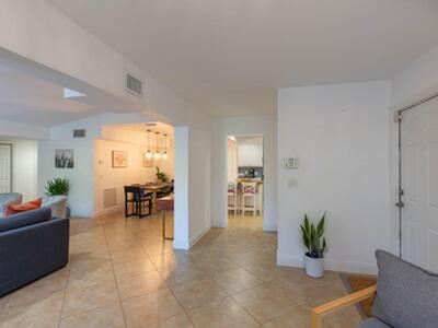 327 Dartmouth Drive Drive, Lake Worth Beach, FL 33460