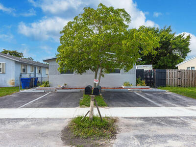 5936 Garfield Street, Hollywood, FL 33021