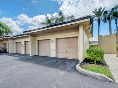 2020 Greenview Shores Boulevard, Wellington, FL 33414