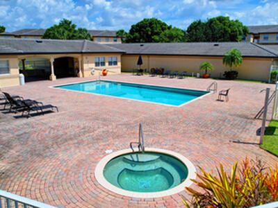 2020 Greenview Shores Boulevard, Wellington, FL 33414