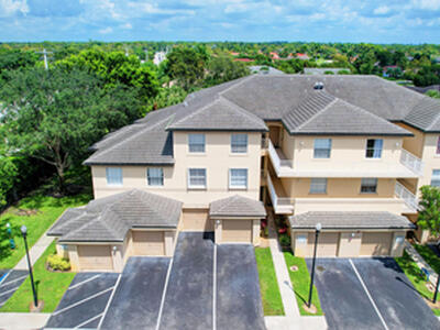 2020 Greenview Shores Boulevard, Wellington, FL 33414