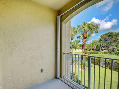 2020 Greenview Shores Boulevard, Wellington, FL 33414