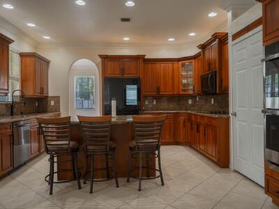 2261 Ridgewood Circle, Royal Palm Beach, FL 33411