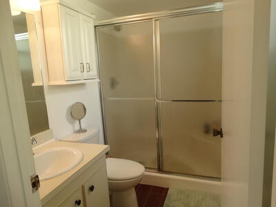 4598 Lucerne Lakes 101 Boulevard, Lake Worth, FL 33467