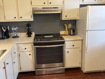 4598 Lucerne Lakes 101 Boulevard, Lake Worth, FL 33467