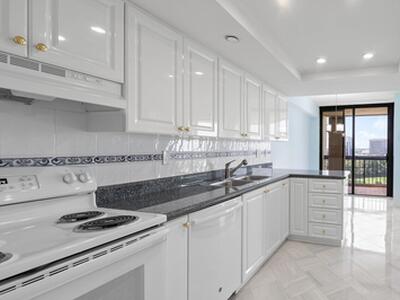 1900 Consulate Place, West Palm Beach, FL 33401