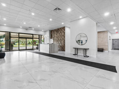 1900 Consulate Place, West Palm Beach, FL 33401