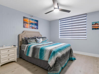 140 Yacht Club 107 Way, Hypoluxo, FL 33462