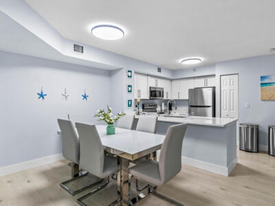 140 Yacht Club 107 Way, Hypoluxo, FL 33462