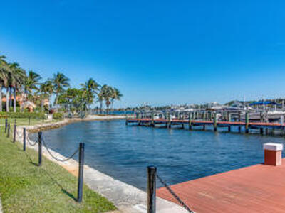 140 Yacht Club 107 Way, Hypoluxo, FL 33462