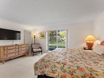 527 Brackenwood Place, Palm Beach Gardens, FL 33418