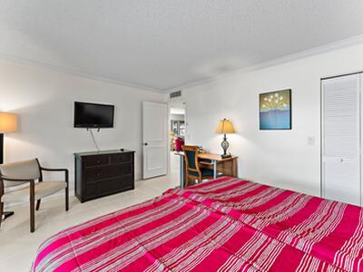 527 Brackenwood Place, Palm Beach Gardens, FL 33418