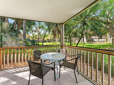 527 Brackenwood Place, Palm Beach Gardens, FL 33418