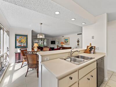 527 Brackenwood Place, Palm Beach Gardens, FL 33418