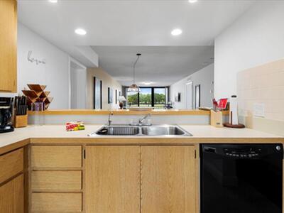 2421 Village Boulevard, West Palm Beach, FL 33409