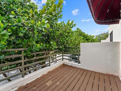 541 N Ocean Boulevard, Boca Raton, FL 33432