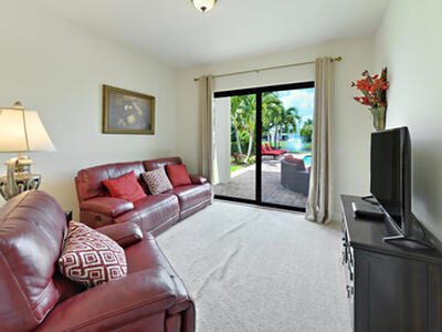 6950 NW 26th Way NW, Boca Raton, FL 33496