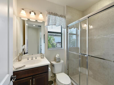 6950 NW 26th Way NW, Boca Raton, FL 33496