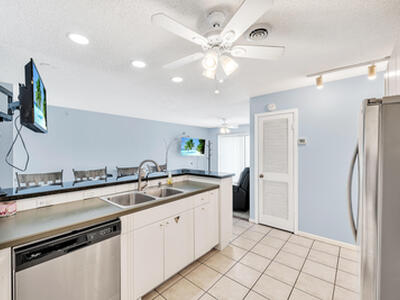 130 Cypress Club Drive, Pompano Beach, FL 33060