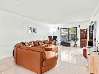 1665 Cabot Lane, Wellington, FL 33414