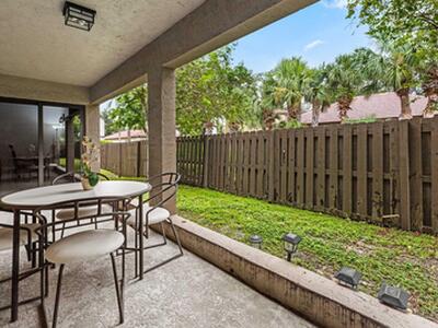 1665 Cabot Lane, Wellington, FL 33414