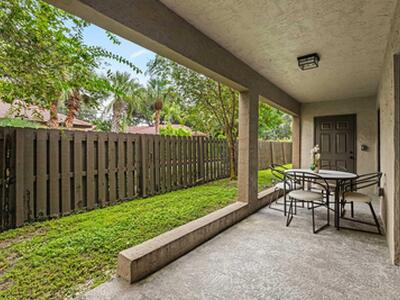 1665 Cabot Lane, Wellington, FL 33414