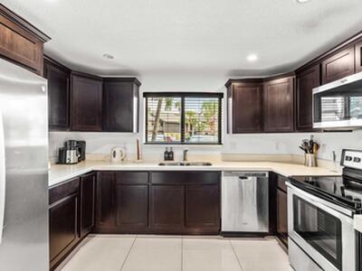 1665 Cabot Lane, Wellington, FL 33414