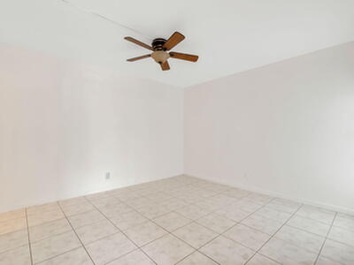 3040 NE 16th Avenue, Oakland Park, FL 33334