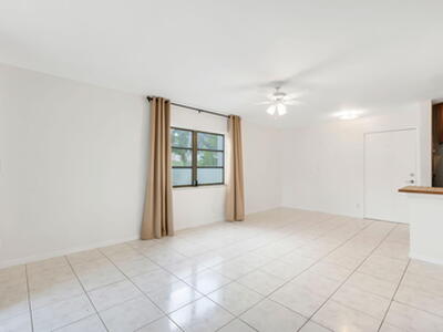 3040 NE 16th Avenue, Oakland Park, FL 33334