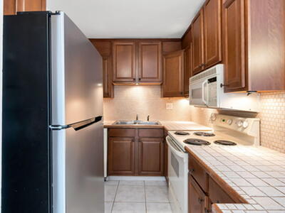 3040 NE 16th Avenue, Oakland Park, FL 33334