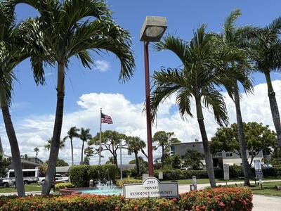 2770 S Garden Drive, Lake Worth, FL 33461