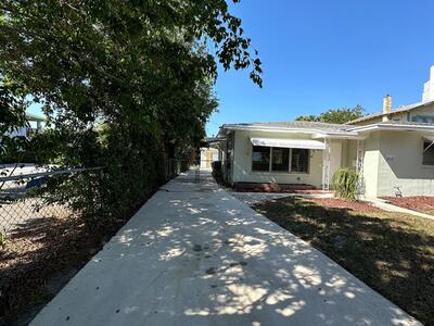 415 49th Street, West Palm Beach, FL 33407