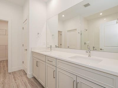 11551 SW Viridian Boulevard, Port Saint Lucie, FL 34987