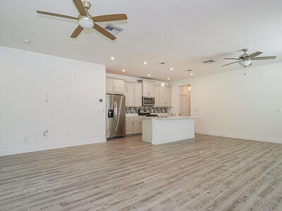 11551 SW Viridian Boulevard, Port Saint Lucie, FL 34987