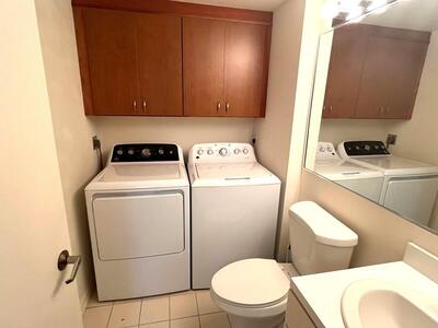 7 Amherst Court, Royal Palm Beach, FL 33411