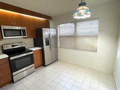 7 Amherst Court, Royal Palm Beach, FL 33411