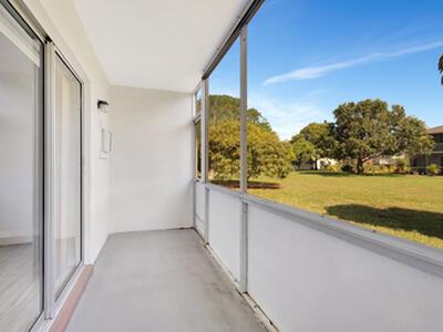 398 Sheffield Q, West Palm Beach, FL 33417