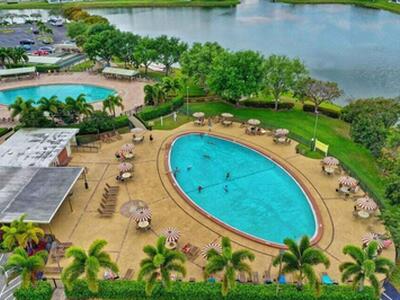 398 Sheffield Q, West Palm Beach, FL 33417