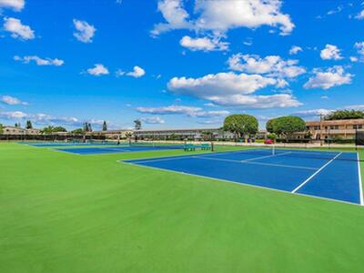 398 Sheffield Q, West Palm Beach, FL 33417