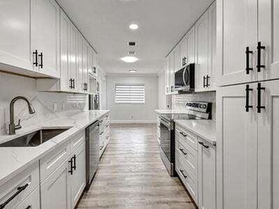 4705 Fountains Drive S