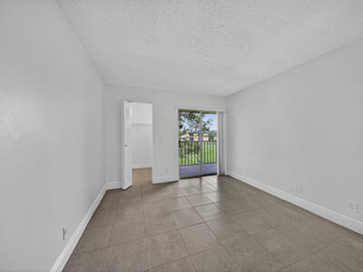 913 Meadows Circle, Boynton Beach, FL 33436