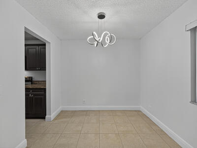 913 Meadows Circle, Boynton Beach, FL 33436