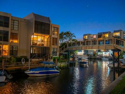 6 Royal Palm Way, Boca Raton, FL 33432