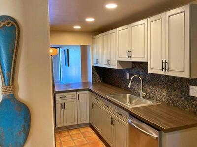 6 Royal Palm Way, Boca Raton, FL 33432