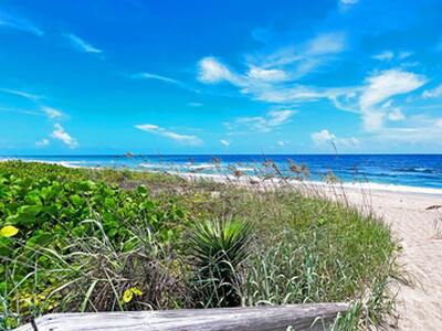 3541 NE Ocean Boulevard, Jensen Beach, FL 34957