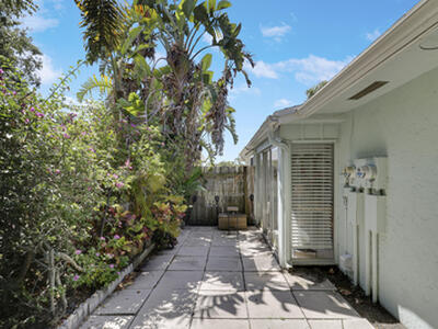 1329 Chippewa Street, Jupiter, FL 33458