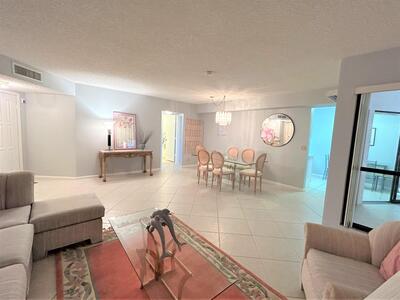 3101 Lucerne Park Drive, Greenacres, FL 33467