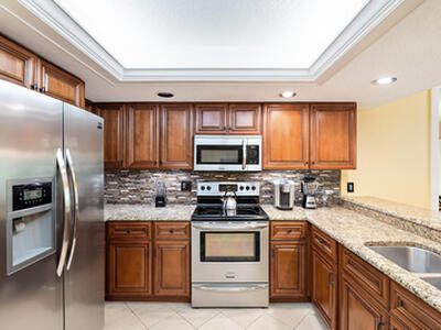 49 Balfour Road, Palm Beach Gardens, FL 33418