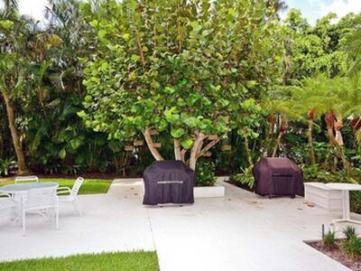 2860 S Ocean Boulevard, Palm Beach, FL 33480